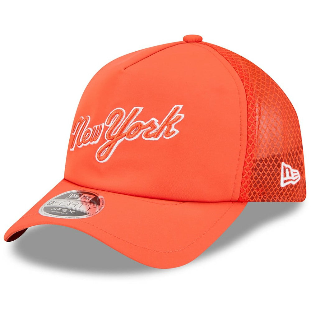 MLB New York Mets New Era 2026 Batting Practice Apex 9FORTY Adjustable Trucker Hat