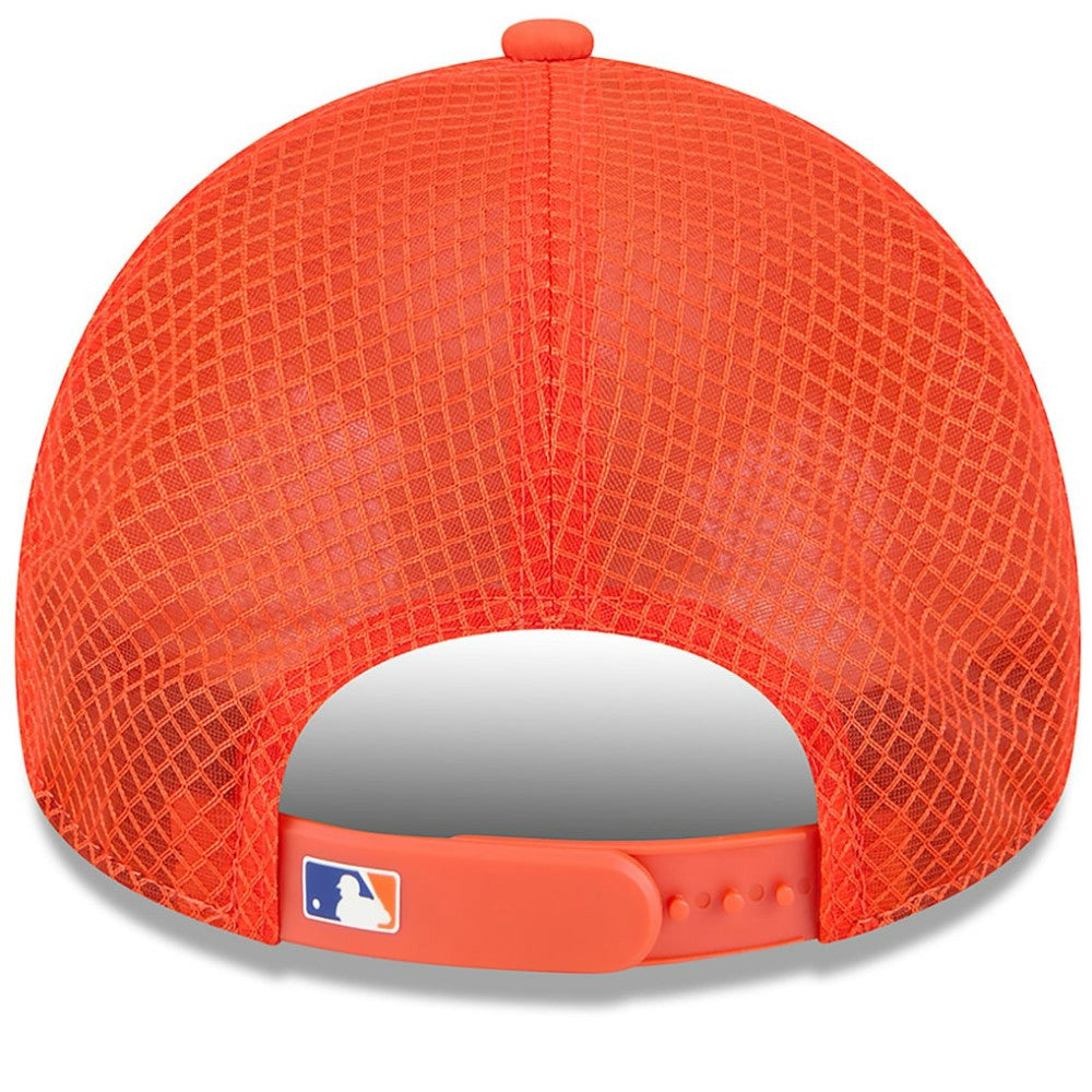 MLB New York Mets New Era 2026 Batting Practice Apex 9FORTY Adjustable Trucker Hat