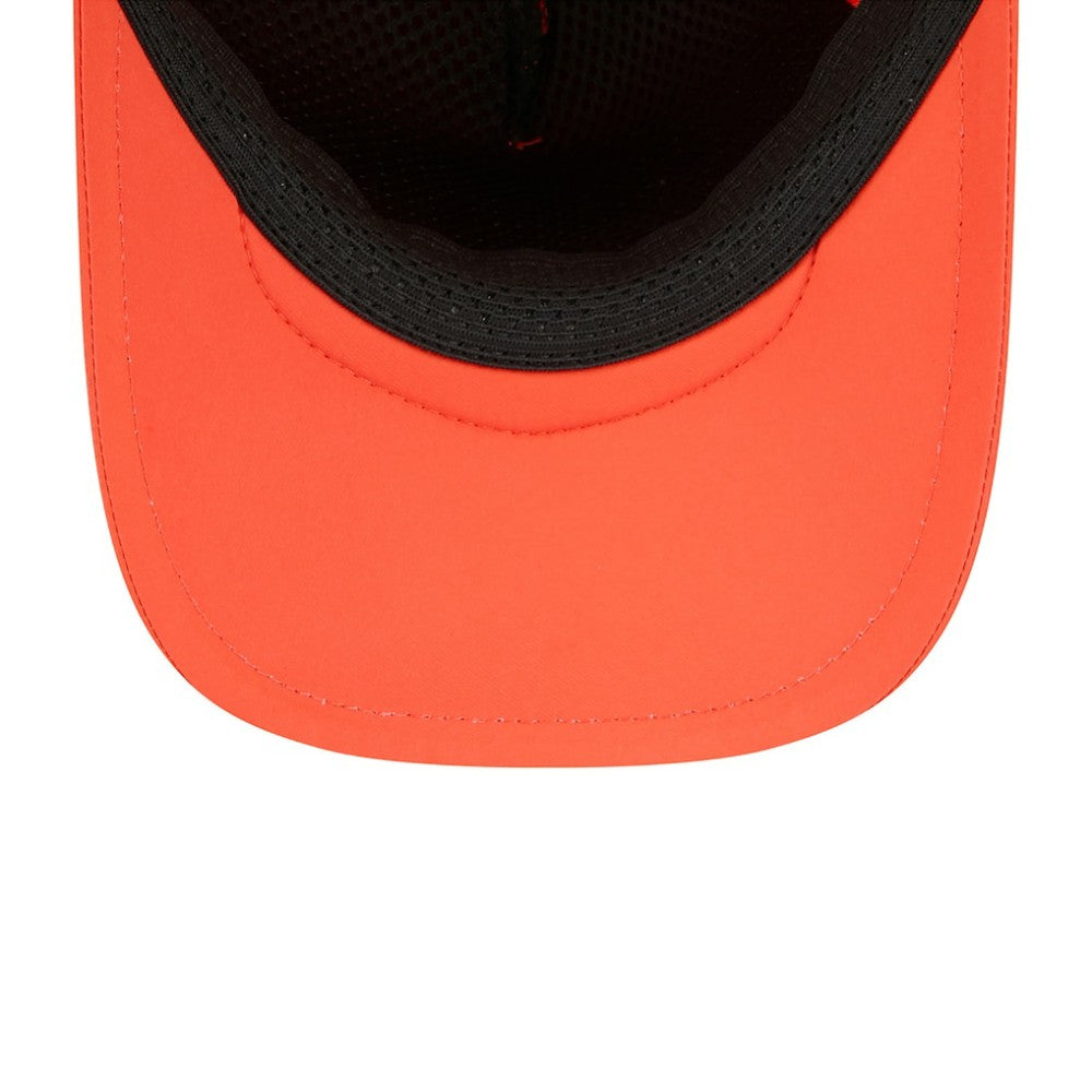 MLB New York Mets New Era 2026 Batting Practice Apex 9FORTY Adjustable Trucker Hat