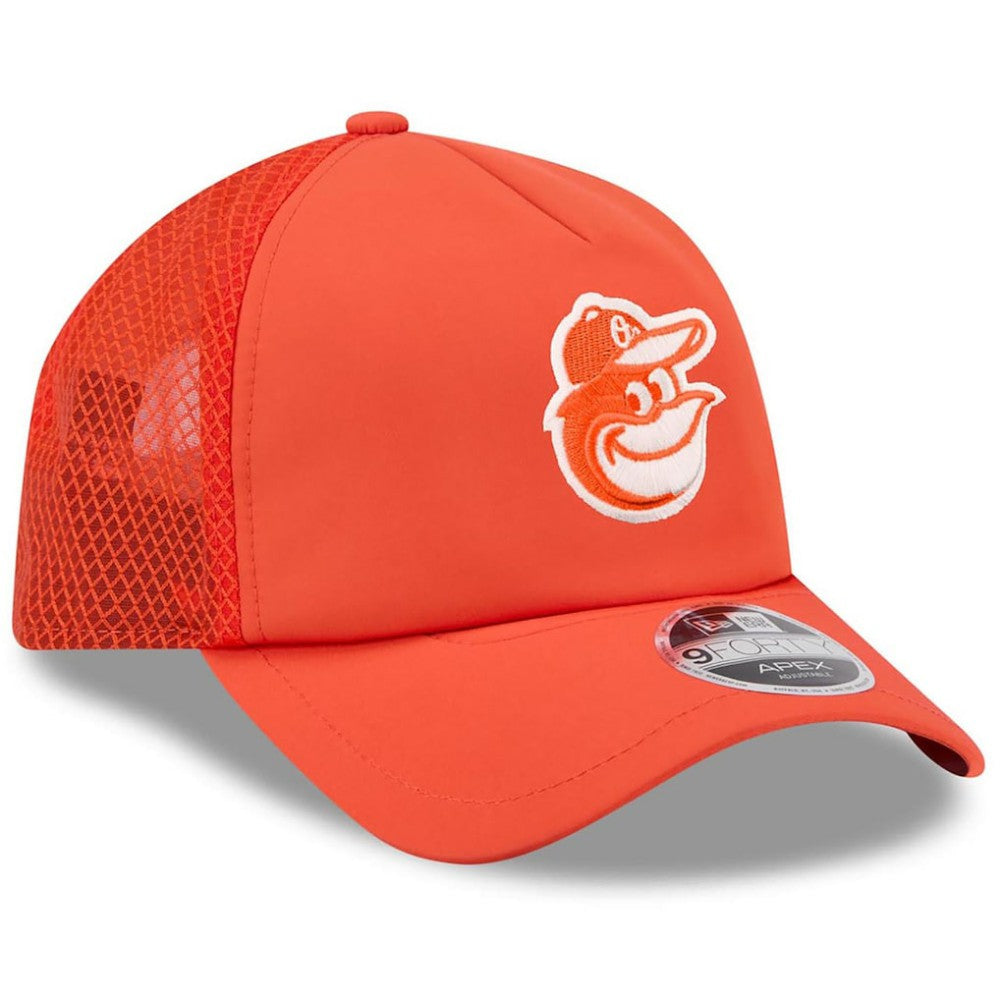 MLB Baltimore Orioles New Era 2026 Batting Practice Apex 9FORTY Adjustable Trucker Hat