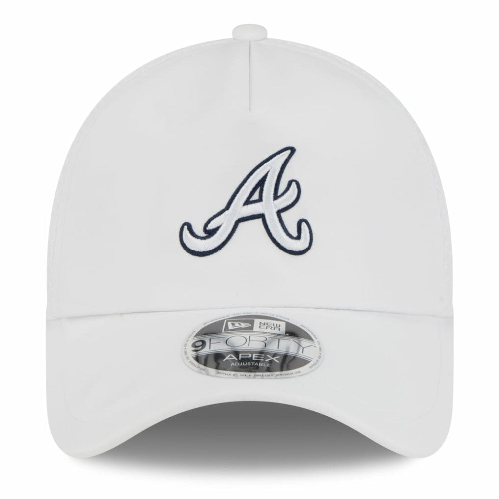 MLB Atlanta Braves New Era 2026 Batting Practice Apex 9FORTY Adjustable Trucker Hat