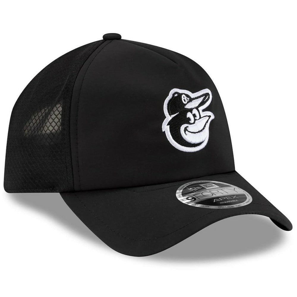 MLB Baltimore Orioles New Era 2026 Batting Practice Apex 9FORTY Adjustable Trucker Hat