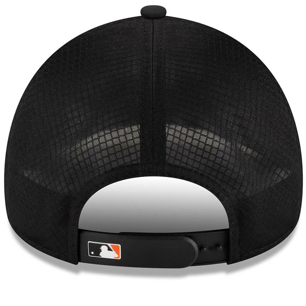 MLB Baltimore Orioles New Era 2026 Batting Practice Apex 9FORTY Adjustable Trucker Hat