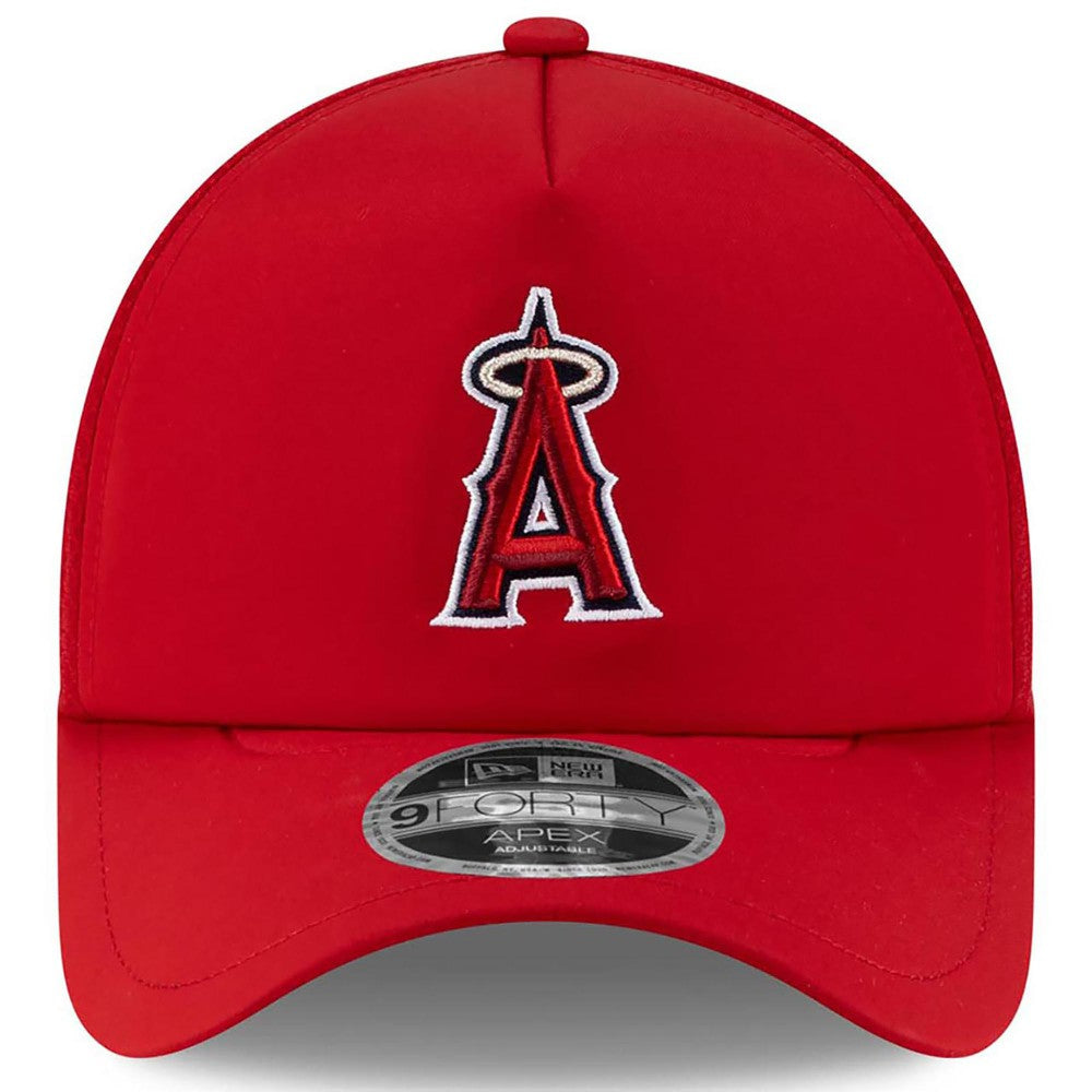 MLB Los Angeles Angels New Era 2026 Batting Practice Apex 9FORTY Adjustable Trucker Hat
