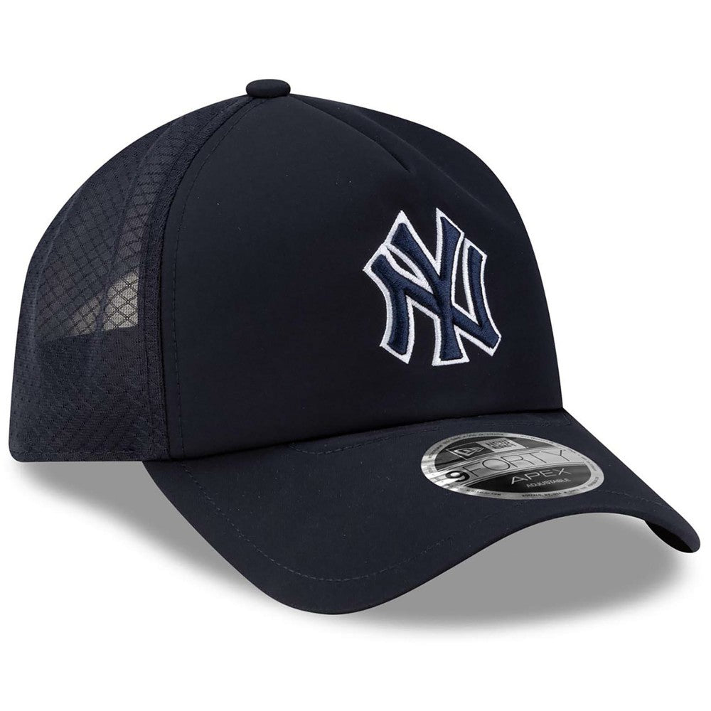 MLB New York Yankees New Era 2026 Batting Practice Apex 9FORTY Adjustable Trucker Hat