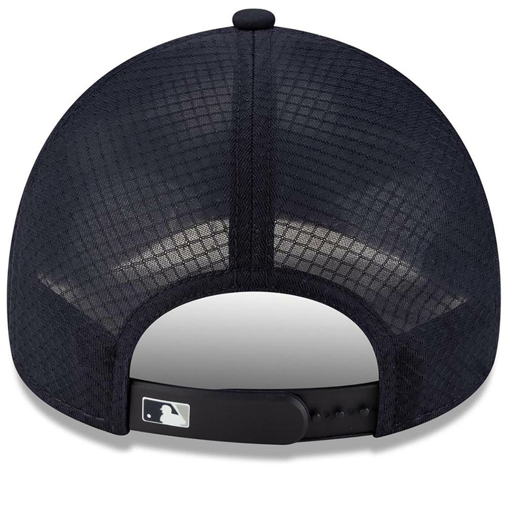 MLB New York Yankees New Era 2026 Batting Practice Apex 9FORTY Adjustable Trucker Hat