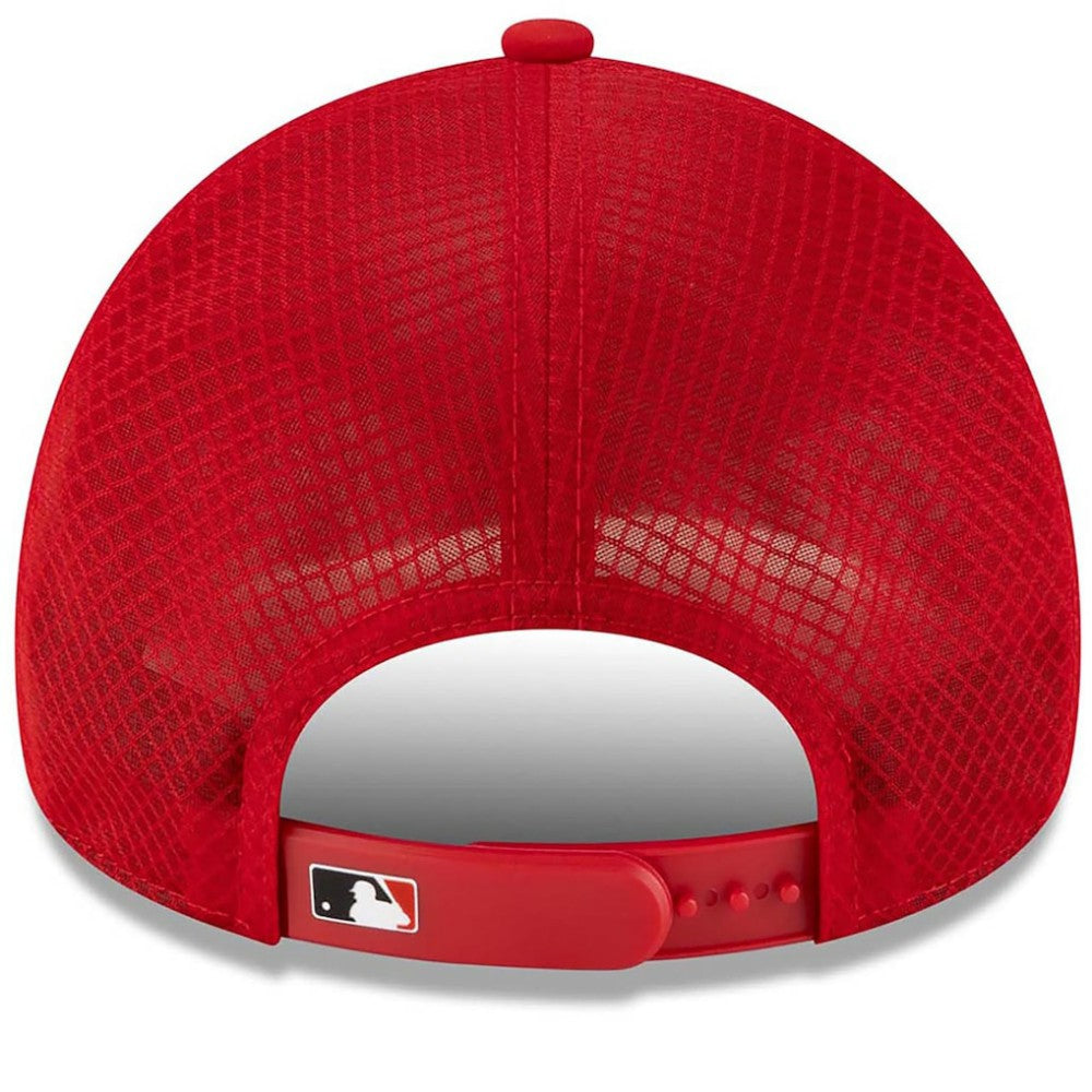 MLB Cincinnati Reds New Era 2026 Batting Practice Apex 9FORTY Adjustable Trucker Hat