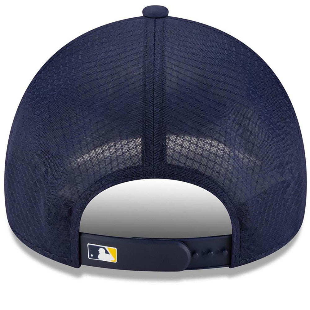 MLB Milwaukee Brewers New Era 2026 Batting Practice Apex 9FORTY Adjustable Trucker Hat