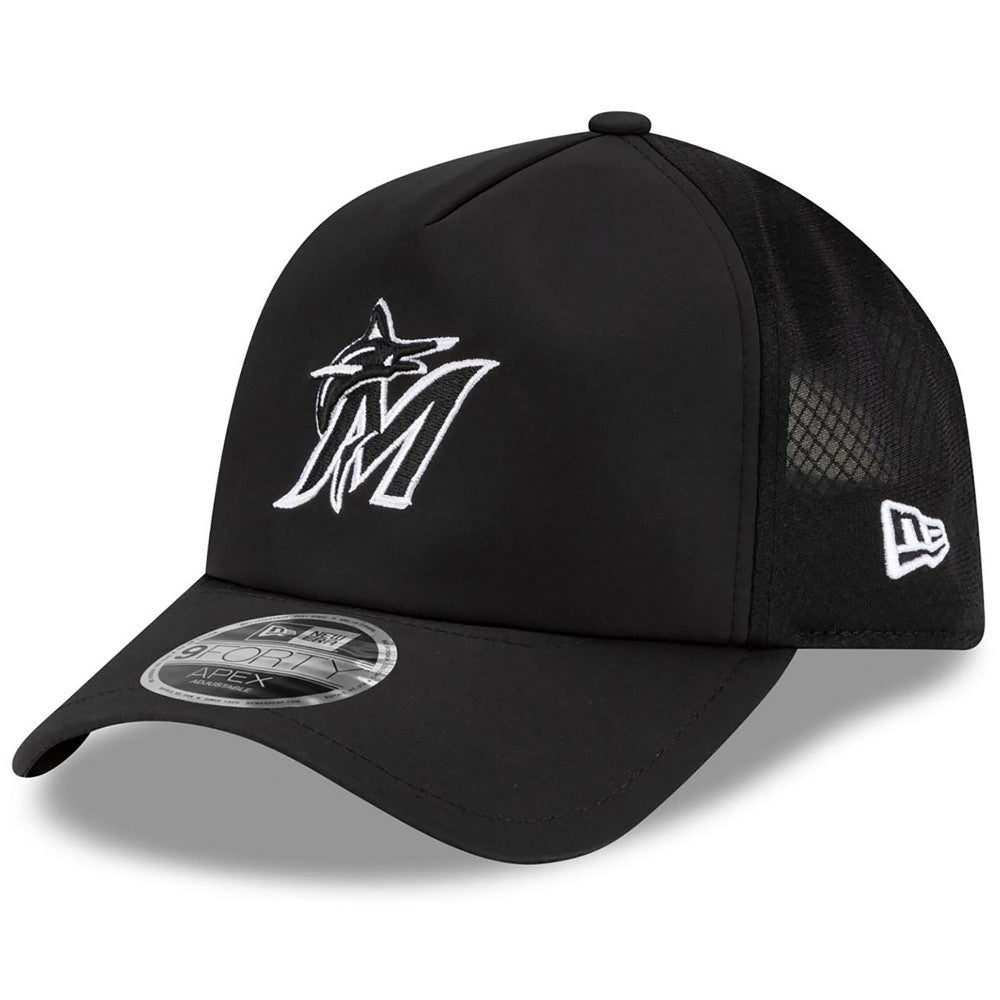 MLB Miami Marlins New Era 2026 Batting Practice Apex 9FORTY Adjustable Trucker Hat