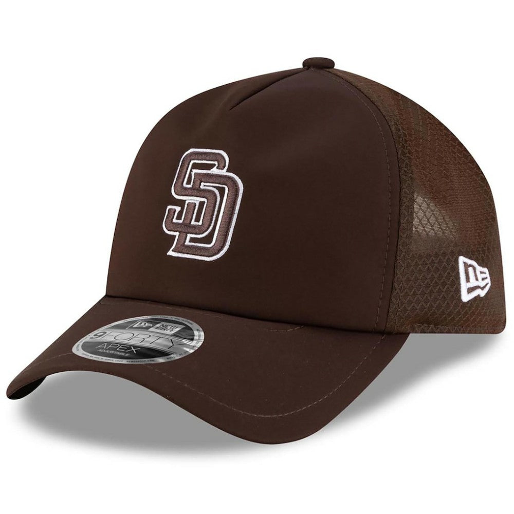 MLB San Diego Padres New Era 2026 Batting Practice Apex 9FORTY Adjustable Trucker Hat