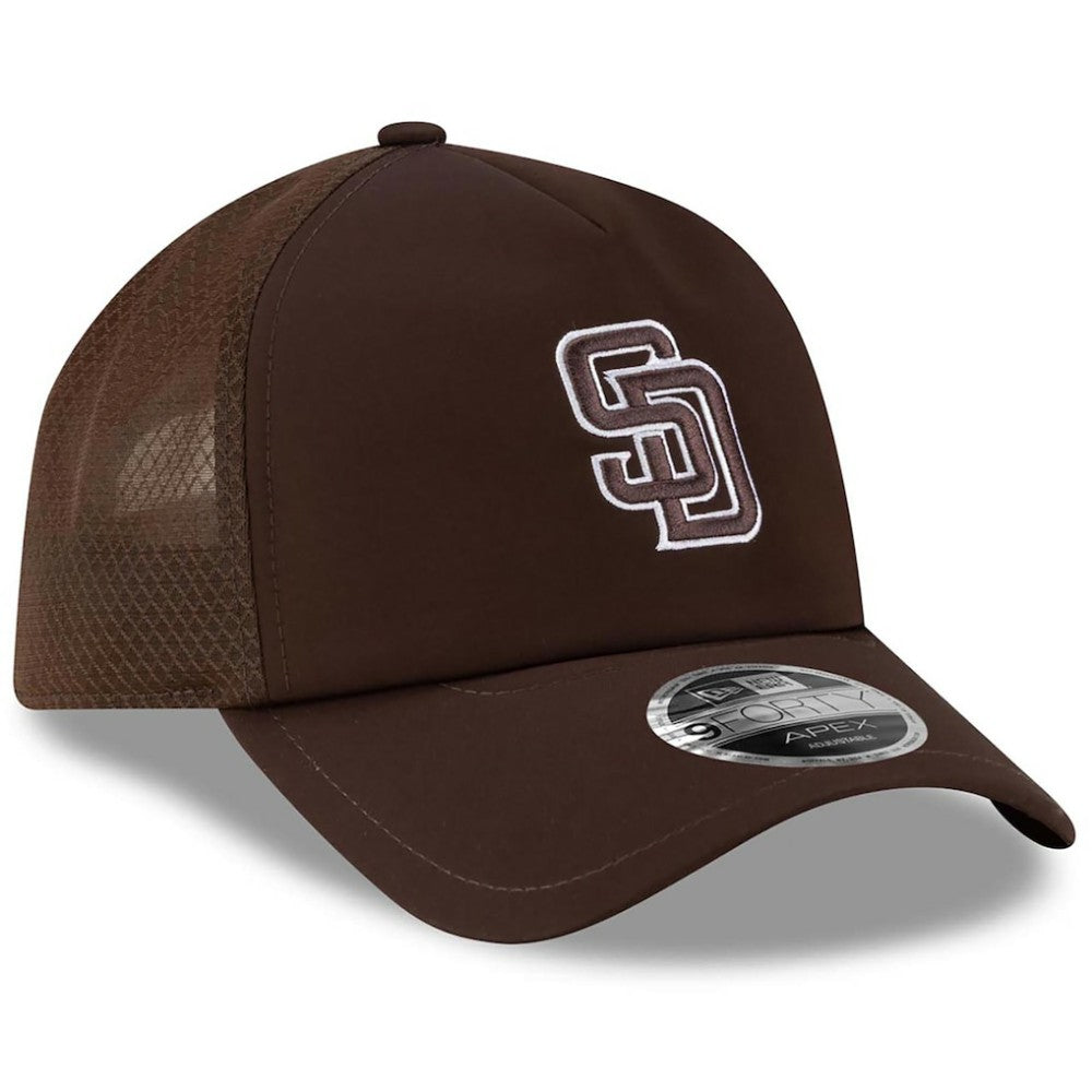MLB San Diego Padres New Era 2026 Batting Practice Apex 9FORTY Adjustable Trucker Hat