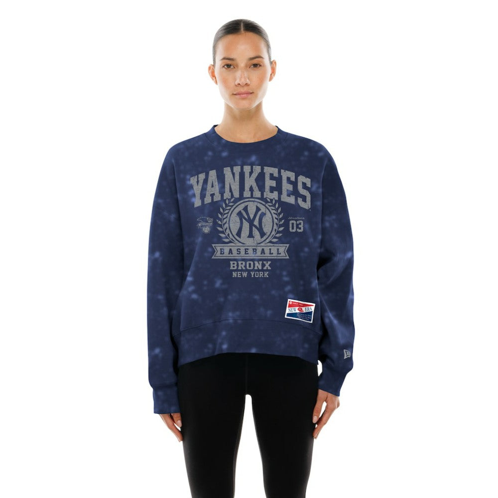 MLB New York Yankees New Era Women's Throwback Oversized Boxy Sweatshirt