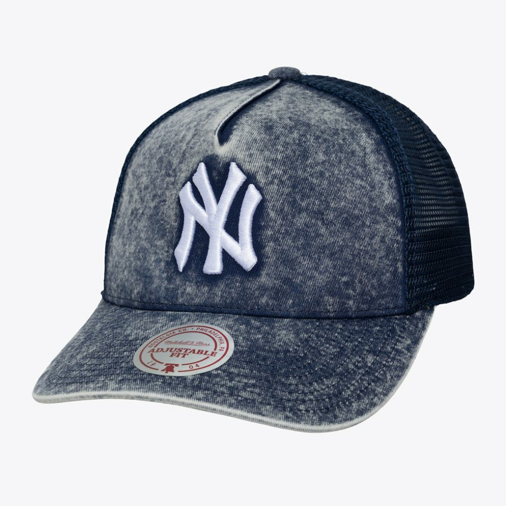 MLB New York Yankees Mitchell & Ness Unisex Gameday Adjustable Trucker Hat