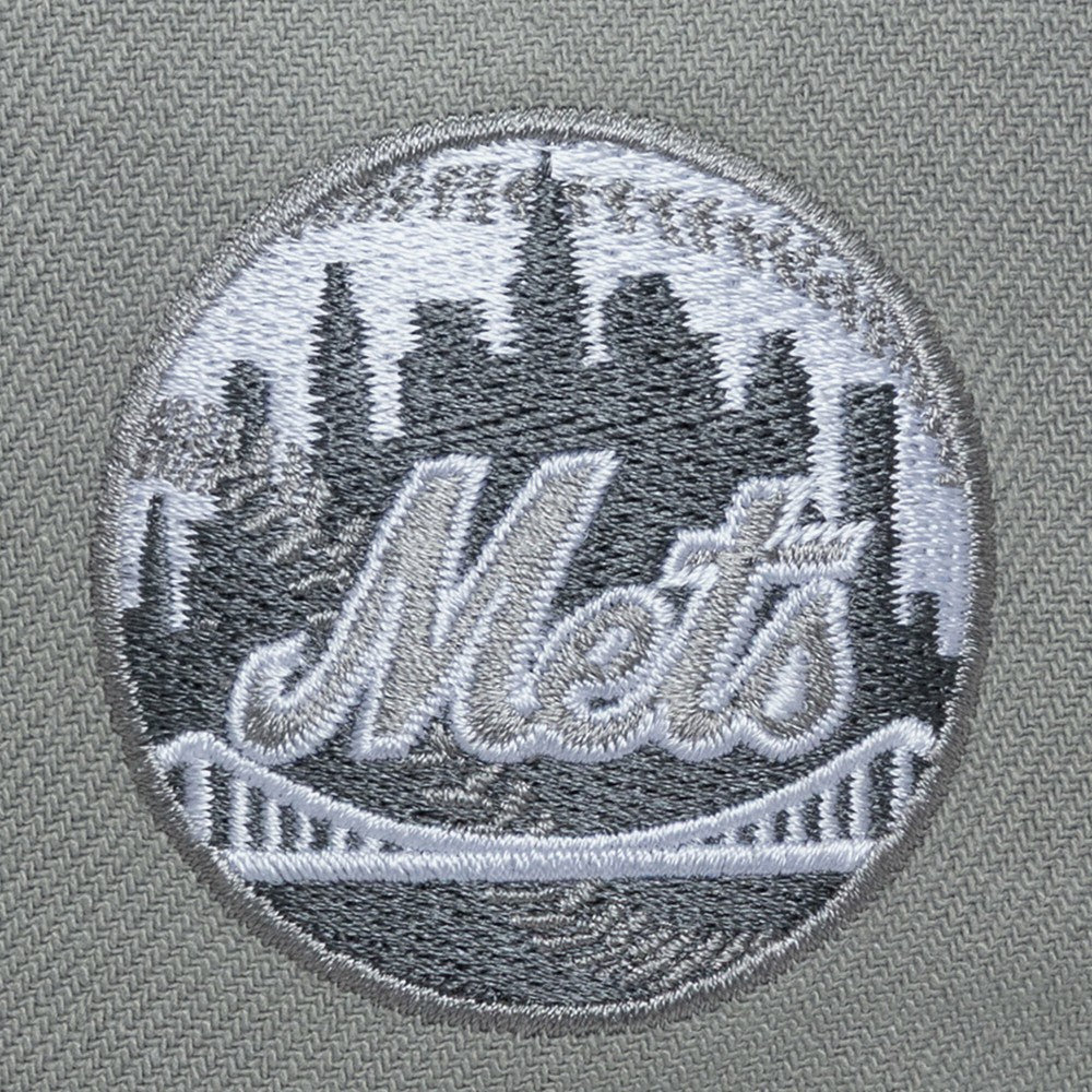 MLB New York Mets Mitchell & Ness Thunderstorm Head Coach Pro-Crown Adjustable Hat