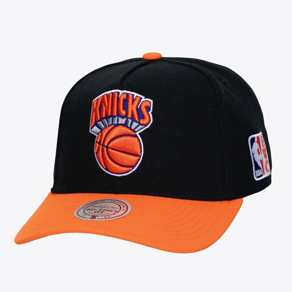 NBA New York Knicks Hardwood Classics Legendary Away Pro-Pinch Adjustable Hat