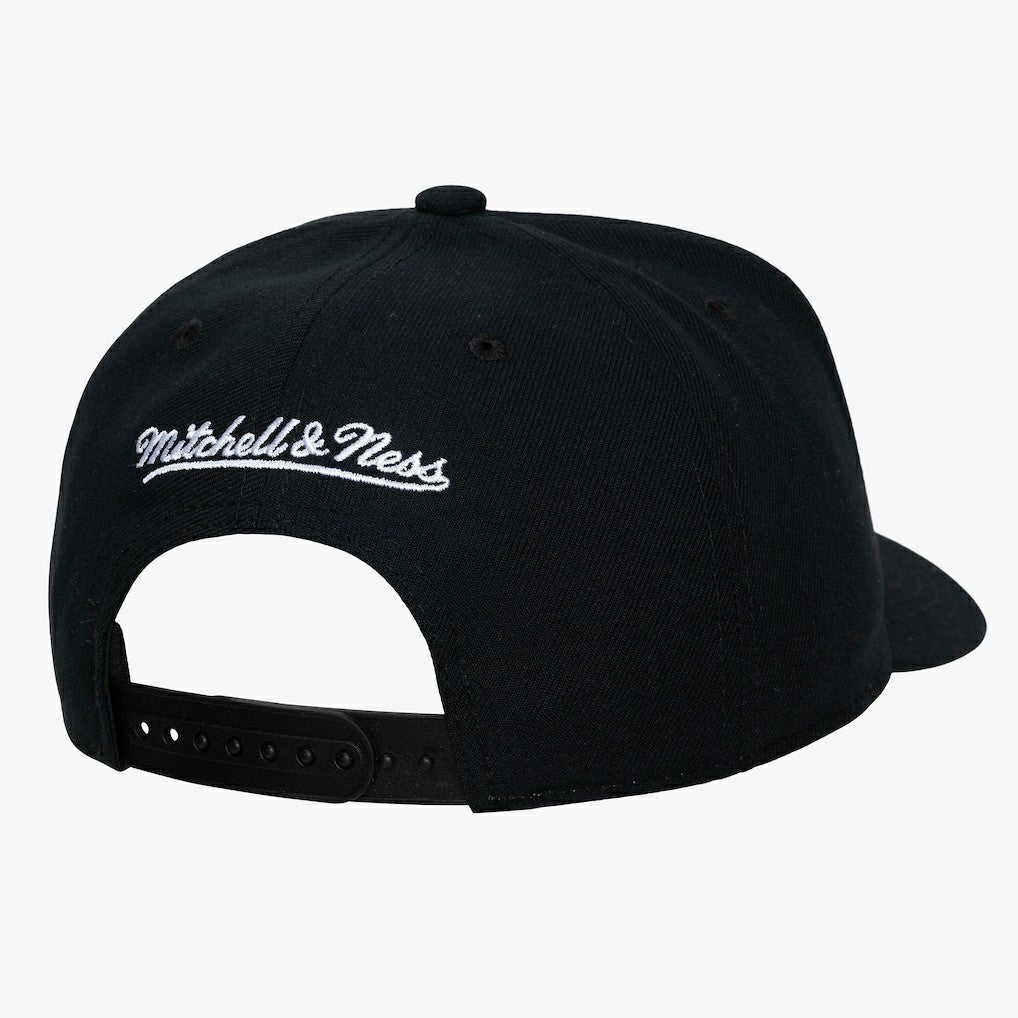NBA Chicago Bulls Hardwood Classics Legendary Away Pro-Pinch Adjustable Hat
