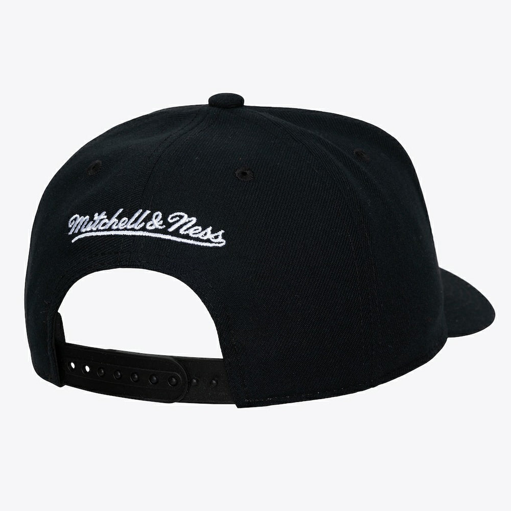NBA Chicago Bulls Hardwood Classics Legendary Away Pro-Pinch Adjustable Hat