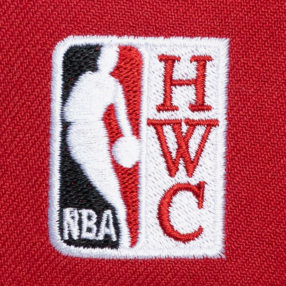 NBA Chicago Bulls Legendary Home Pro Pinch Snapback Hat