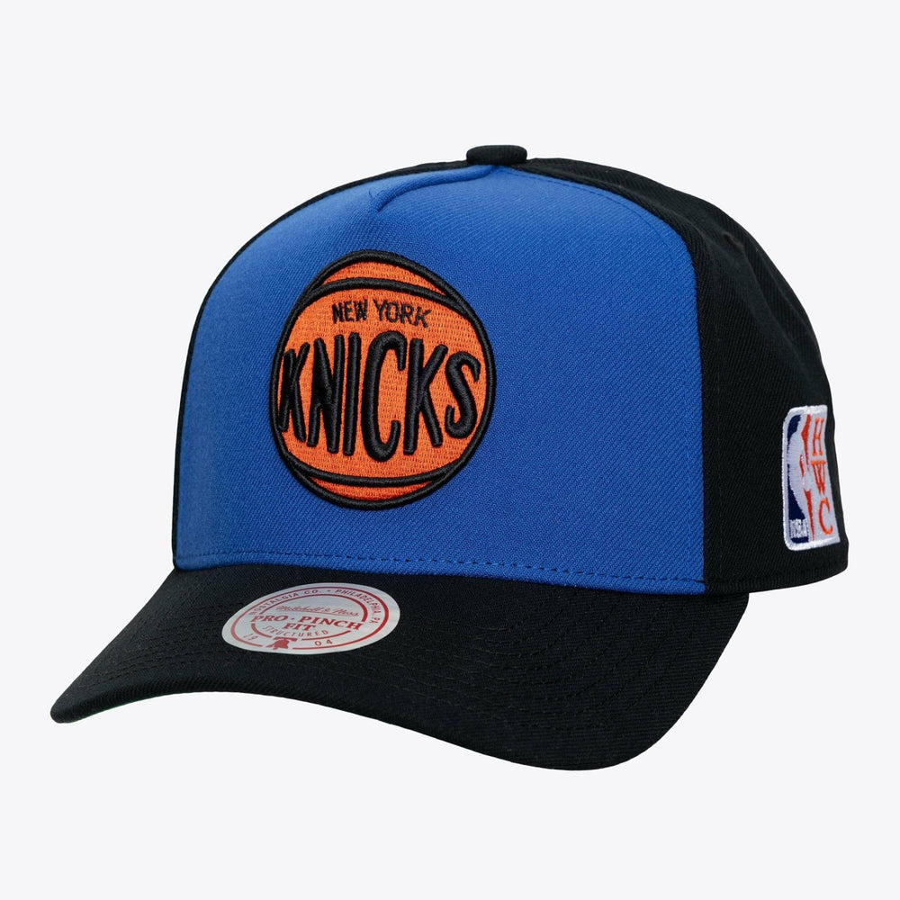 NBA New York Knicks Legendary Home Pro Pinch Snapback Hat