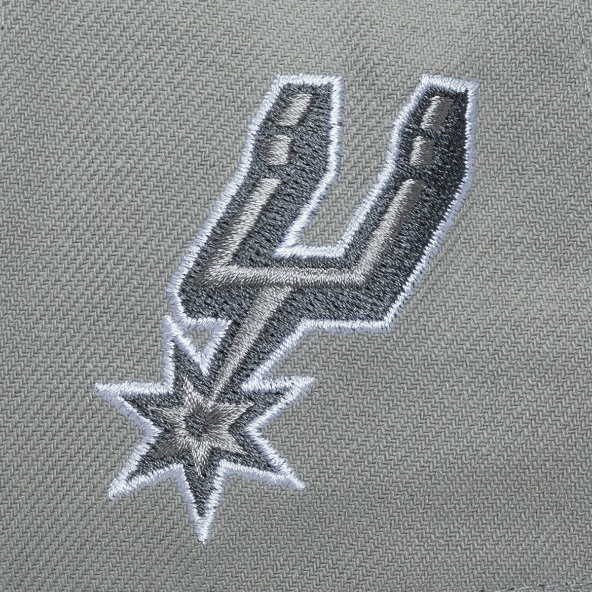 NBA San Antonio Spurs Thunderstorm Head Coach Pro Crown Snapback Hat