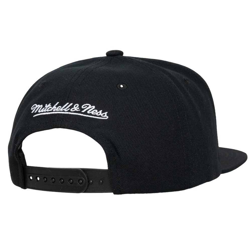 NHL Gold Boston Bruins Mitchell & Ness Legendary Away Snapback Hat