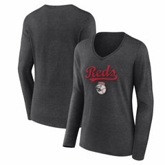 MLB Cincinnati Reds Women's Team Lockup Long Sleeve V-Neck T-Shirt