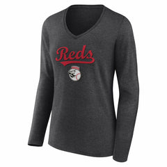 MLB Cincinnati Reds Women's Team Lockup Long Sleeve V-Neck T-Shirt