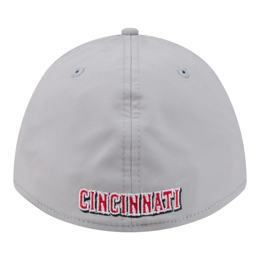 MLB Cincinnati Reds New Era Patch 39THIRTY A-Frame M-Crown Perforated Flex Hat