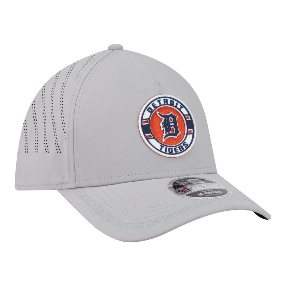 MLB Detroit Tigers New Era Patch 39THIRTY A-Frame M-Crown Perforated Flex Hat