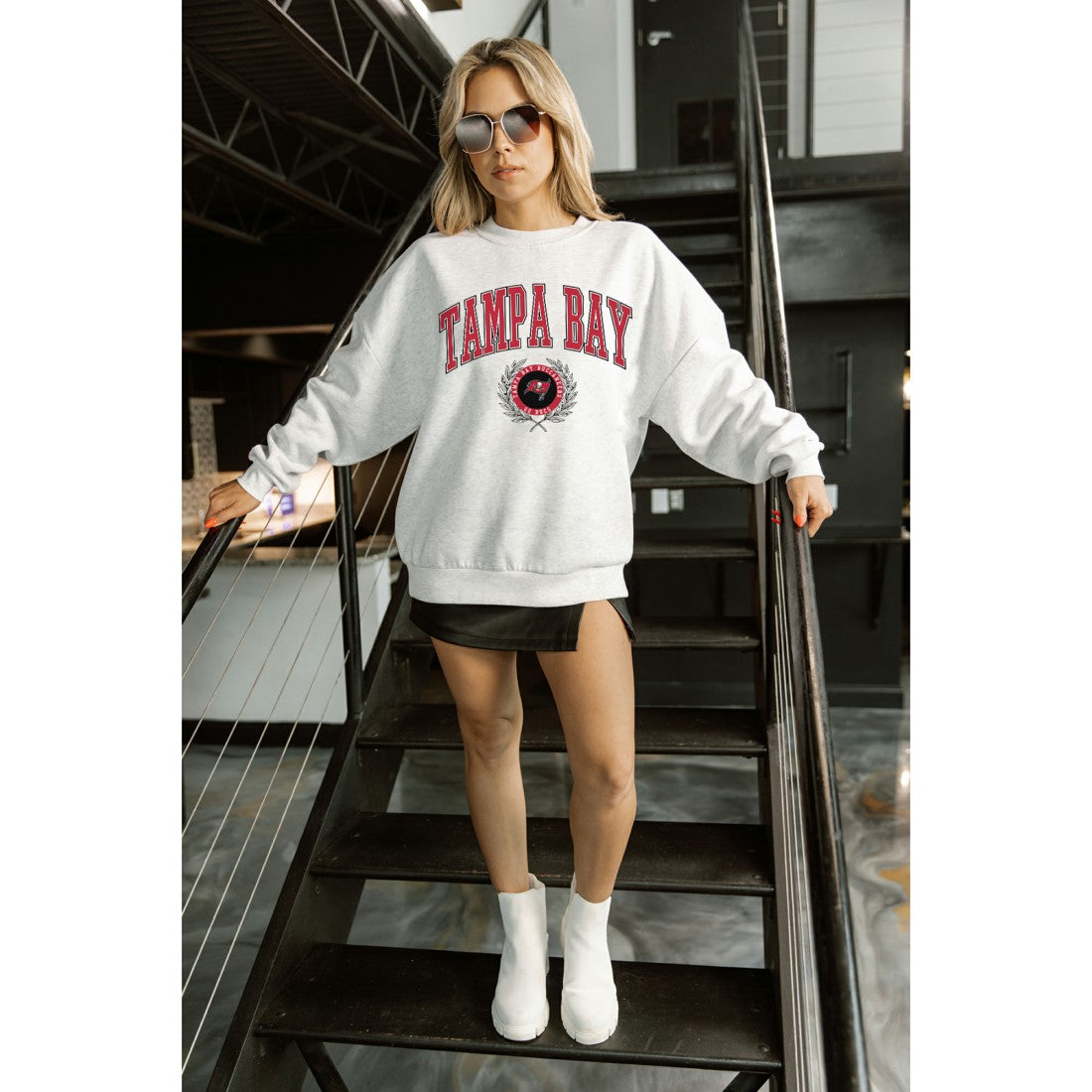Gameday Couture Women's Traditional Logo Oversized Premium Fleece Pullover Sweatshirt - Tampa Bay Buccaneers