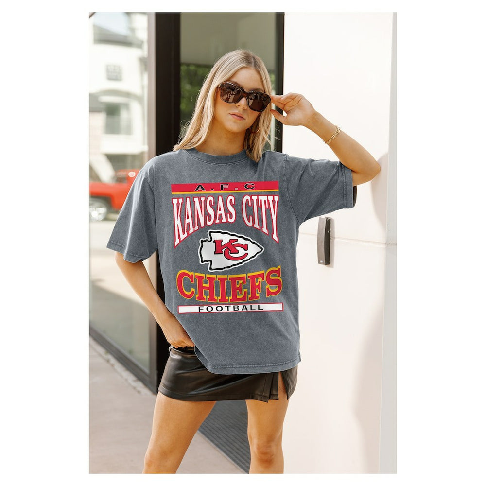 Gameday Couture Women's Oversized Classic Grind Washed T-Shirt - Kansas City Chiefs
