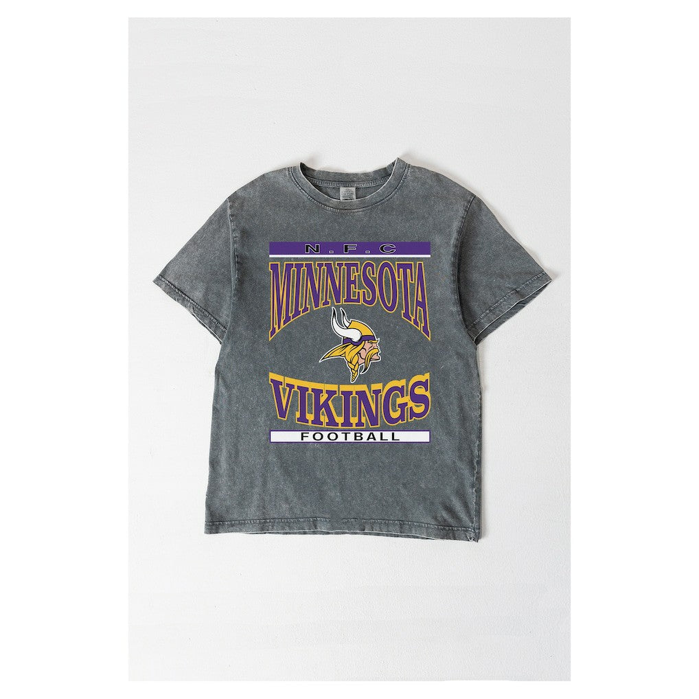 Gameday Couture Women's Oversized Classic Grind Washed T-Shirt - Minnesota Vikings