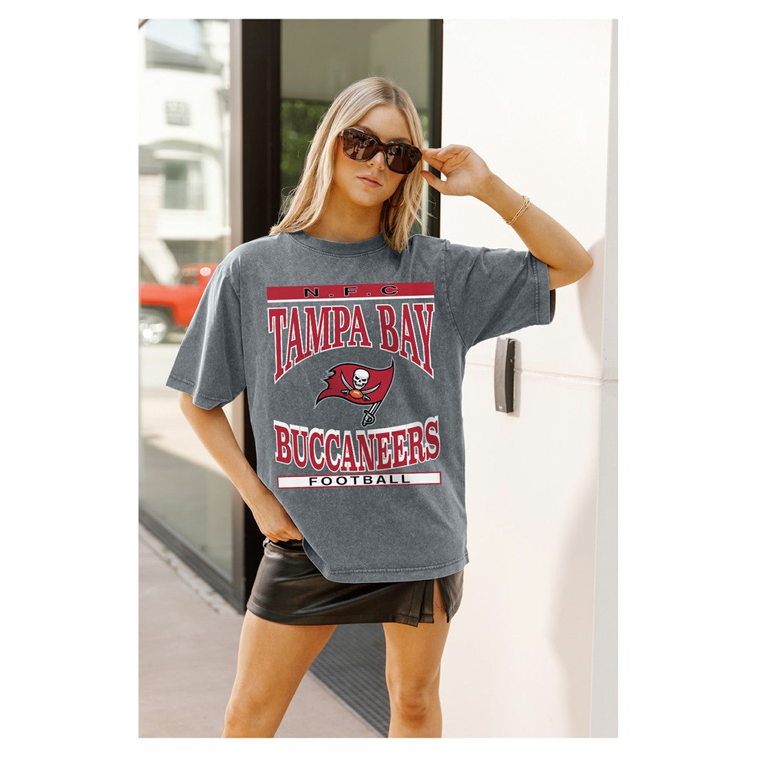 Gameday Couture Women's Oversized Classic Grind Washed T-Shirt - Tampa Bay Buccaneers