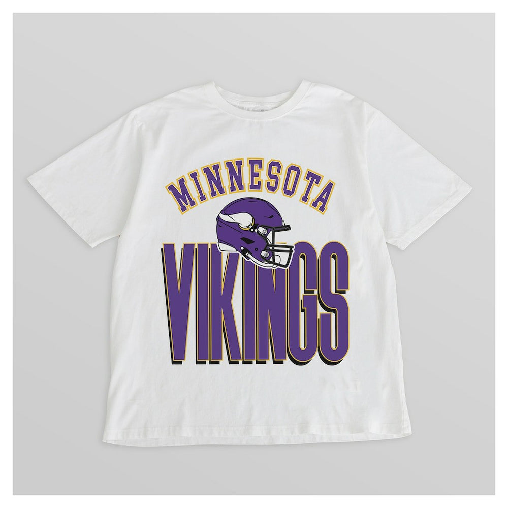 Gameday Couture Women's Oversized Classic Fierce Focus T-Shirt - Minnesota Vikings
