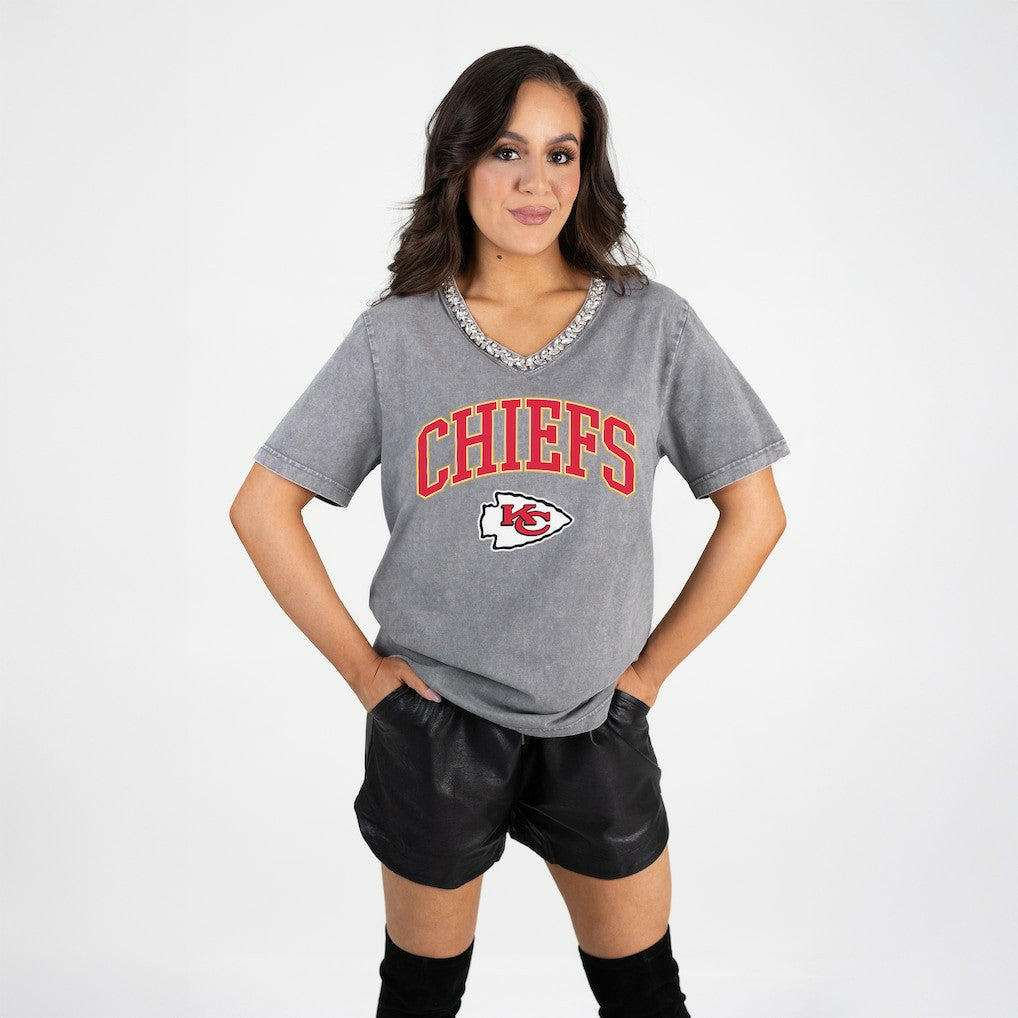 Gameday Couture Women's Relaxed Iconic Edge Rhinestone V-Neck T-Shirt - Kansas City Chiefs
