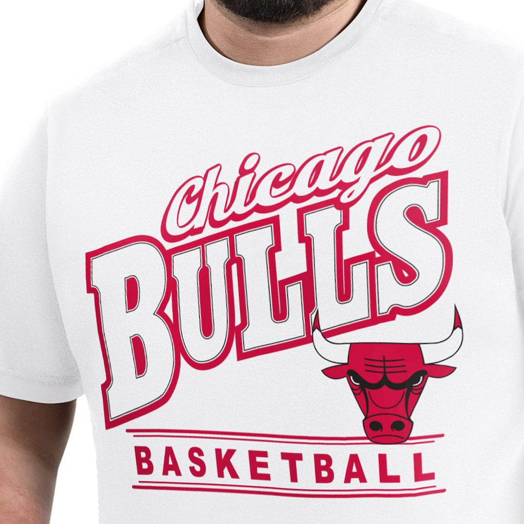 NBA Chicago Bulls G-III Sports by Carl Banks Adaptive Headliner T-Shirt sale