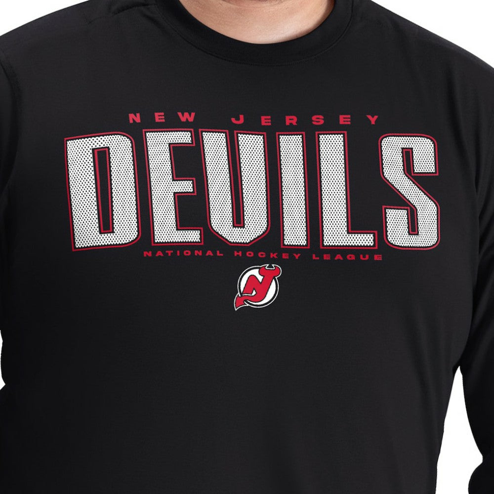 NHL Black New Jersey Devils G-III Sports by Carl Banks Adaptive Mesh Effect Long Sleeve T-Shirt