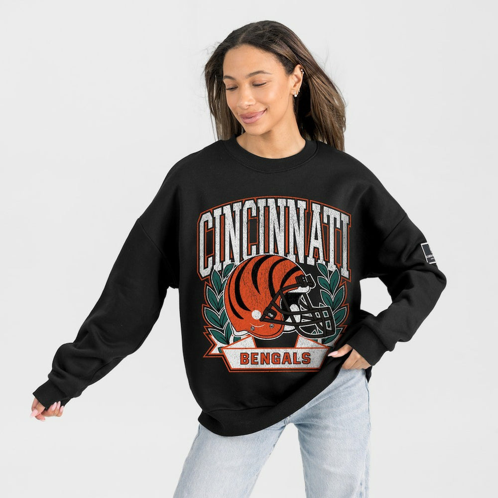 Gameday Couture Women's Oversized Victory Lane Black Label Premium Fleece Sweatshirt - Cincinnati Bengals