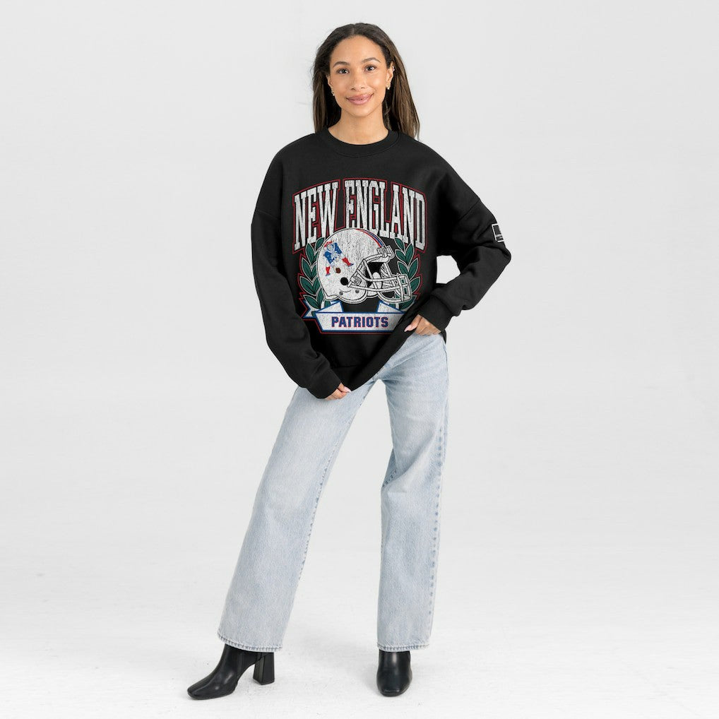 Gameday Couture Women's Oversized Victory Lane Black Label Premium Fleece Sweatshirt - New England Patriots