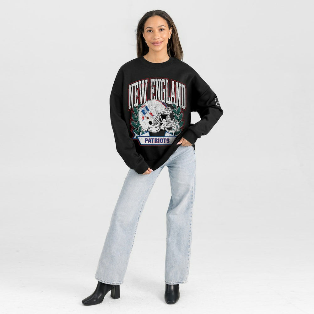 Gameday Couture Women's Oversized Victory Lane Black Label Premium Fleece Sweatshirt - New England Patriots