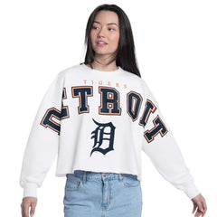 MLB Detroit Tigers G-III 4Her by Carl Banks Women's Bleachers Cropped Pullover Sweatshirt