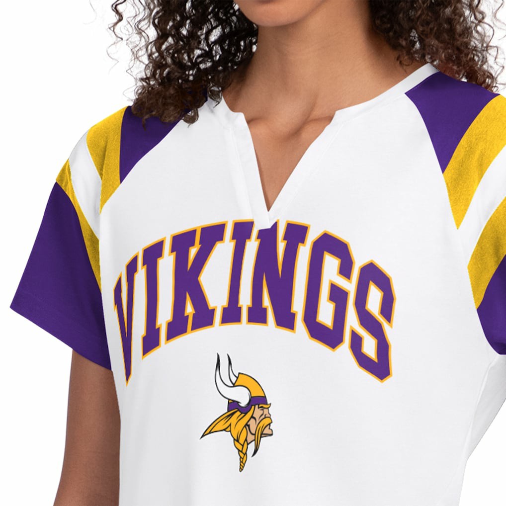 Starter Women's Game On Notch Neck T-Shirt - Minnesota Vikings