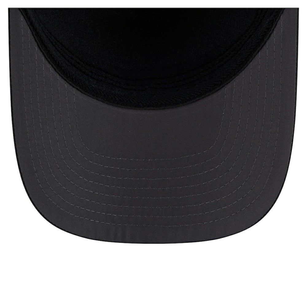 NHL Black Chicago Blackhawks New Era Zero Dark 39THIRTY Flex Hat