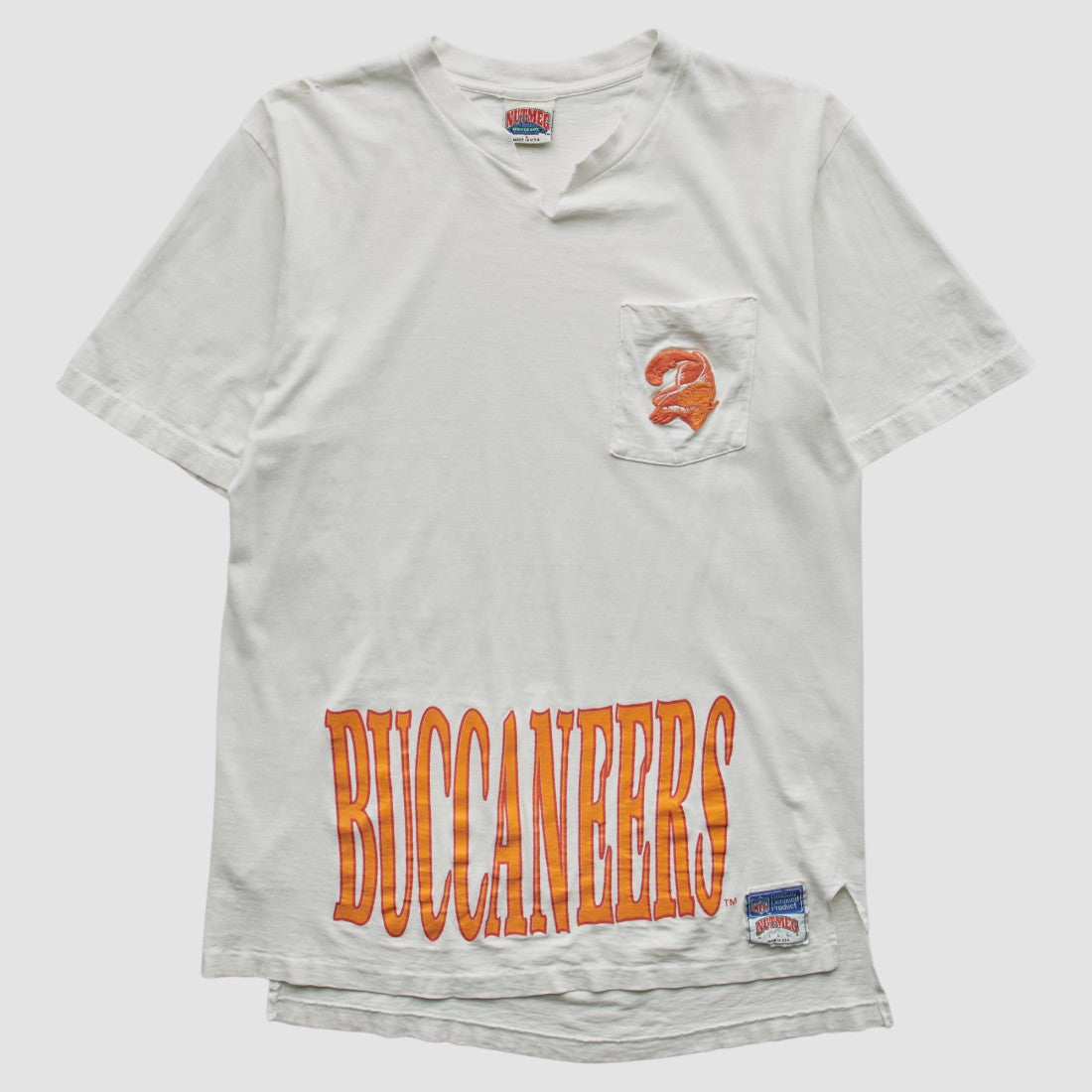 Nutmeg Mills 90s T-shirt - Tampa Bay Buccaneers