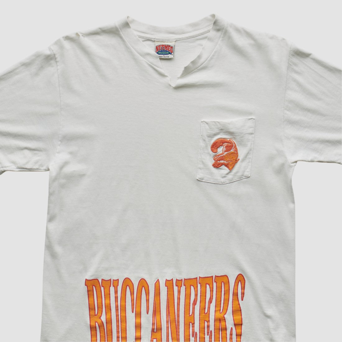 Nutmeg Mills 90s T-shirt - Tampa Bay Buccaneers