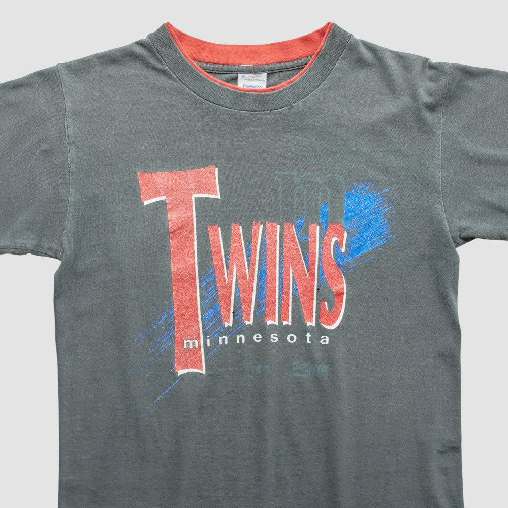 MLB Minnesota Twins Salem 90s T-shirt