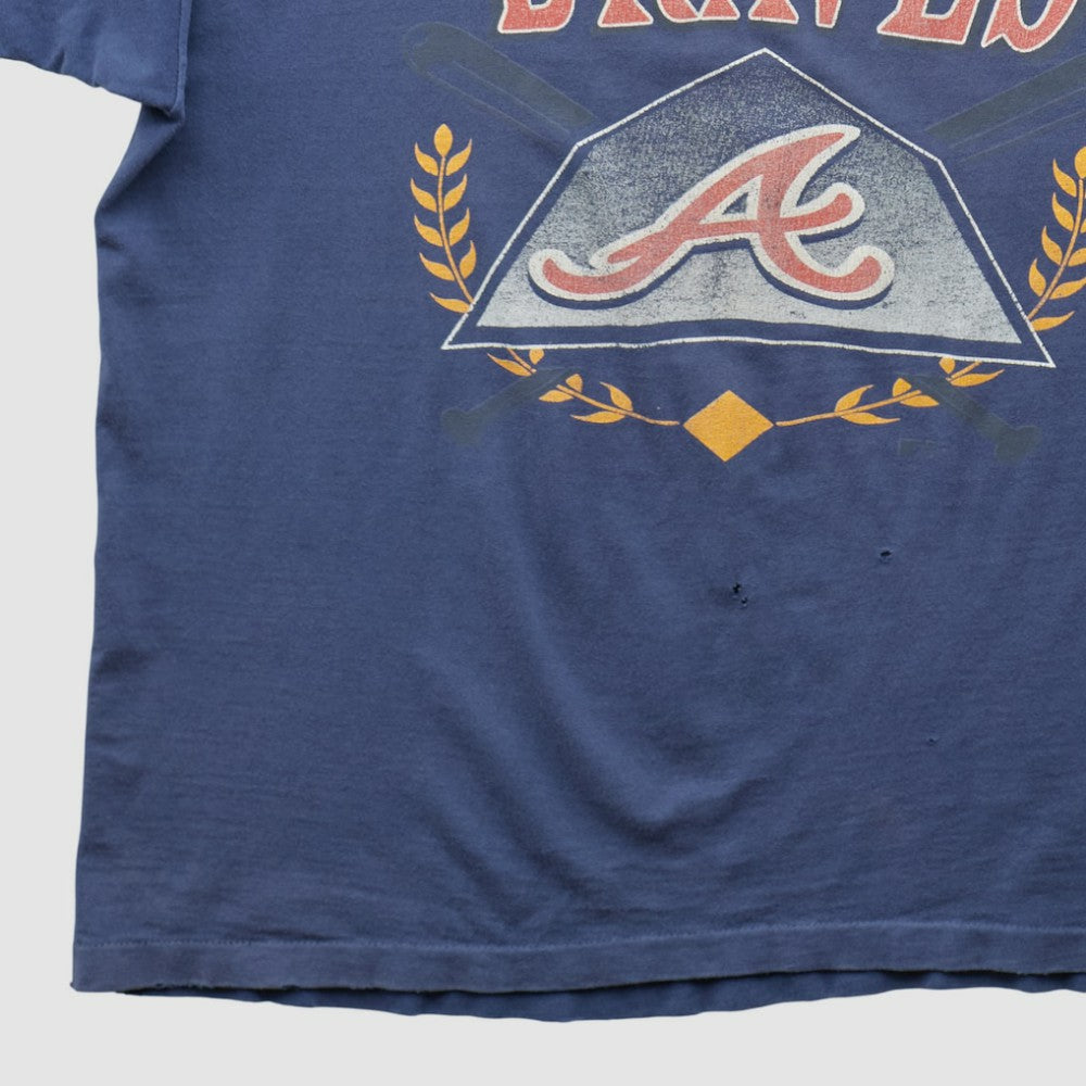 MLB Atlanta Braves Hanes 90s T-shirt
