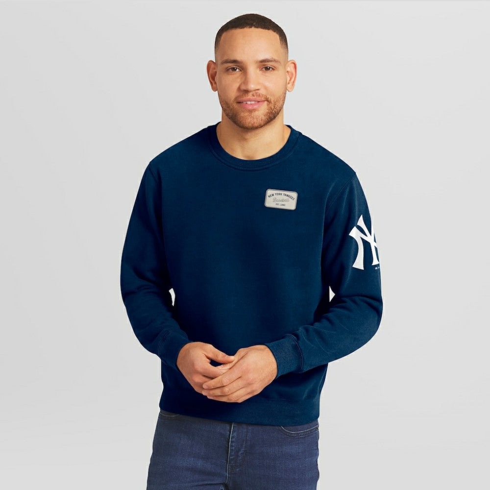 MLB New York Yankees Darius Rucker Collection by Fanatics Washed Crew Neck Pullover Sweatshirt
