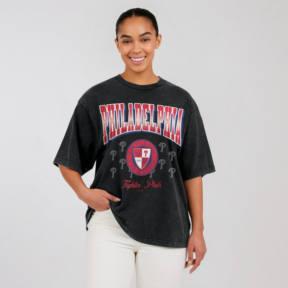 MLB Philadelphia Phillies WEAR by Erin Andrews Women's Oversized Boyfriend T-Shirt