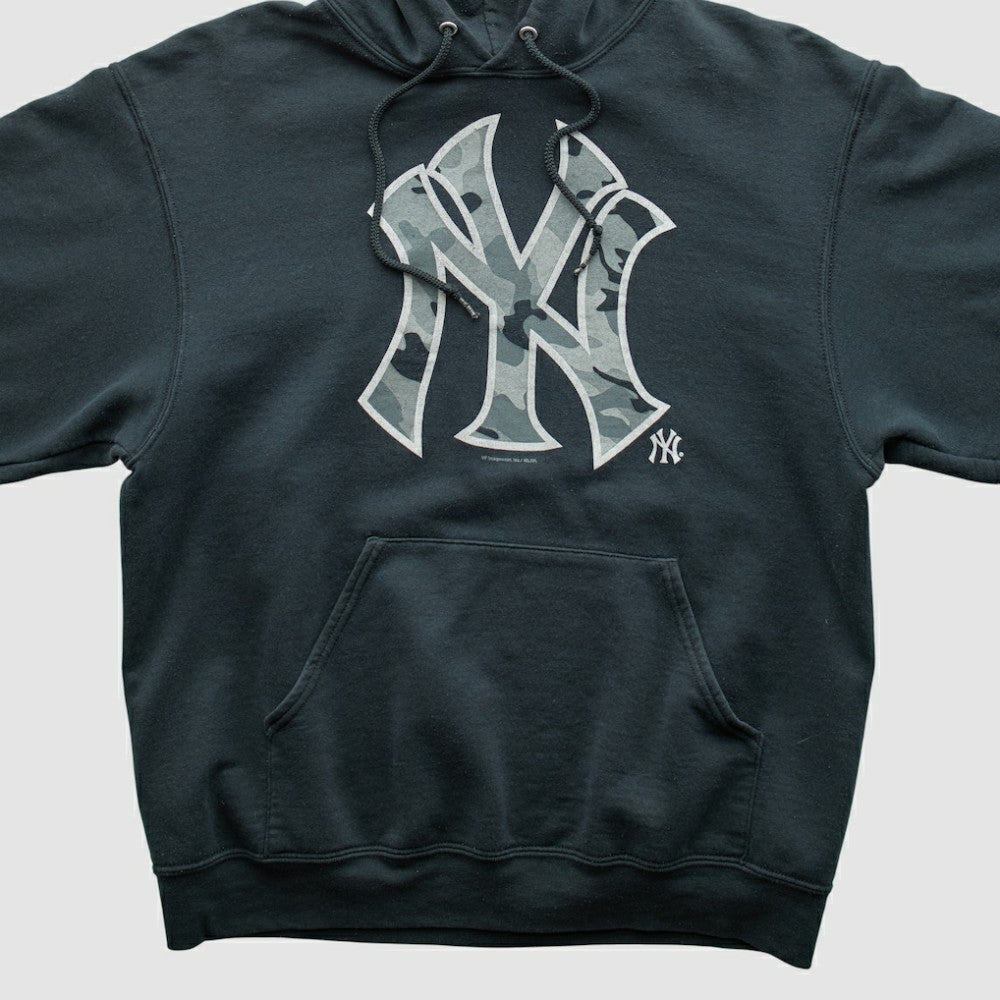 MLB New York Yankees Genuine Merchandise 2010s Hooded Pullover Sweatshirt